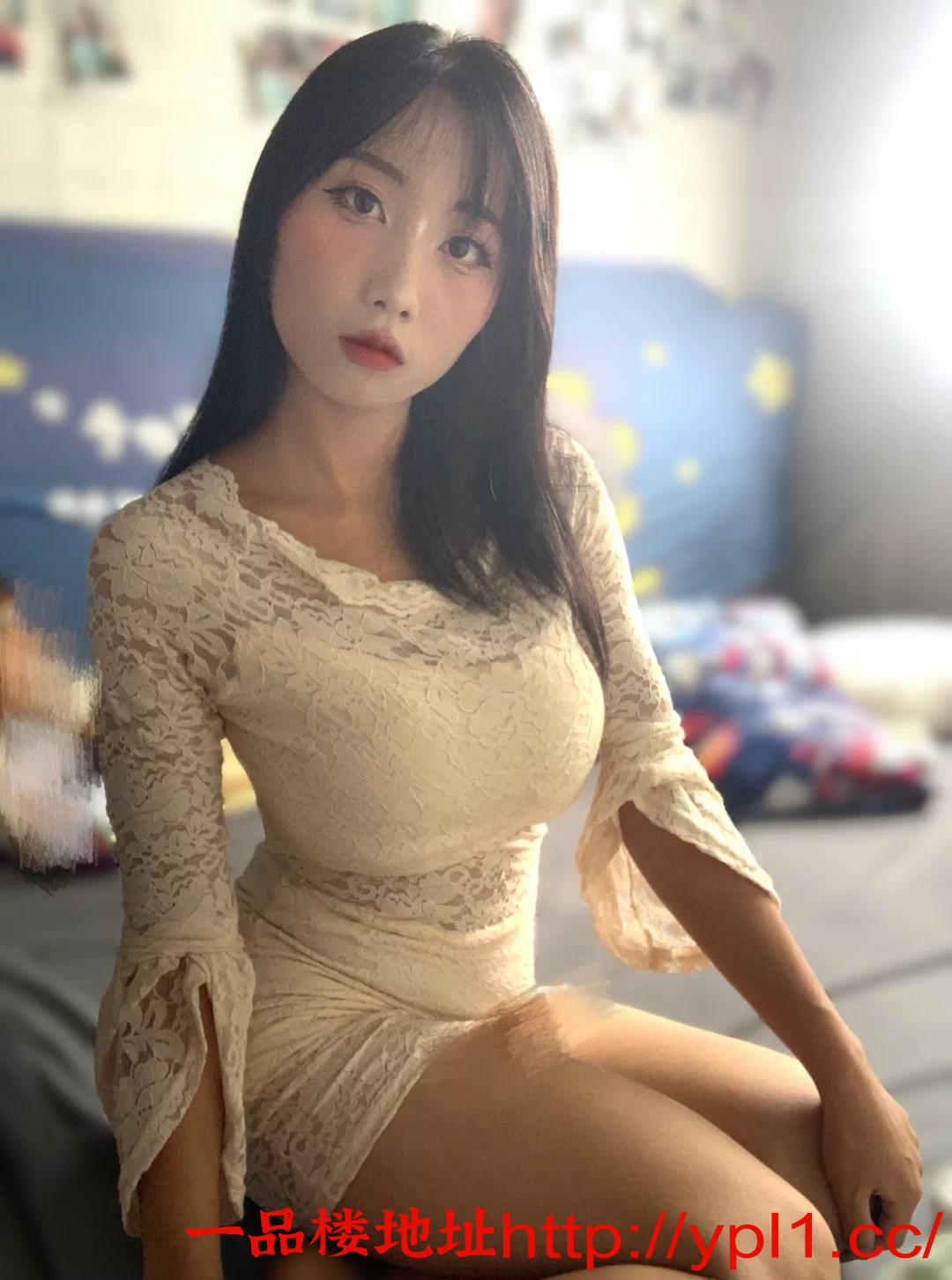 水汪汪的女孩
