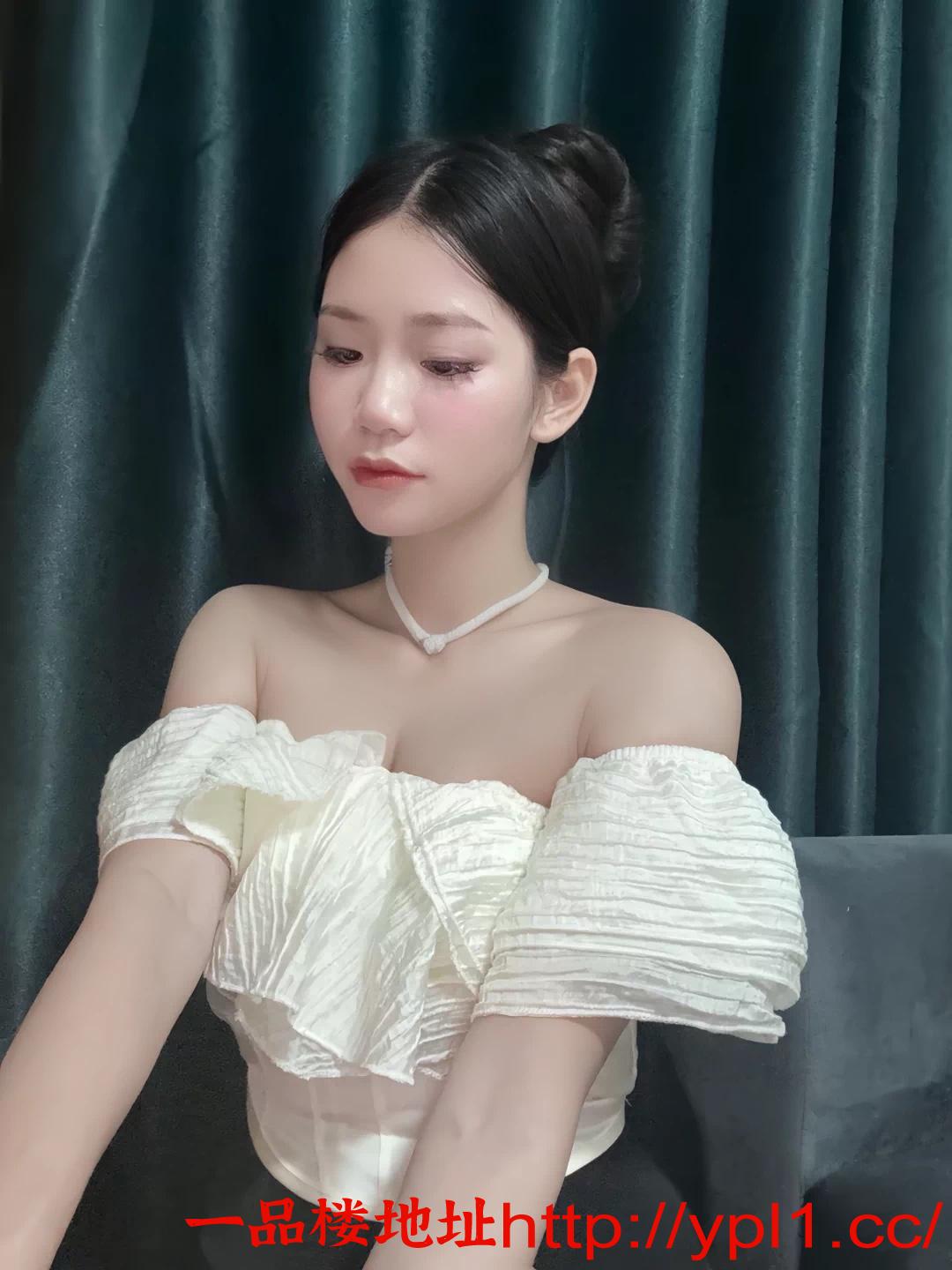 人间尤物