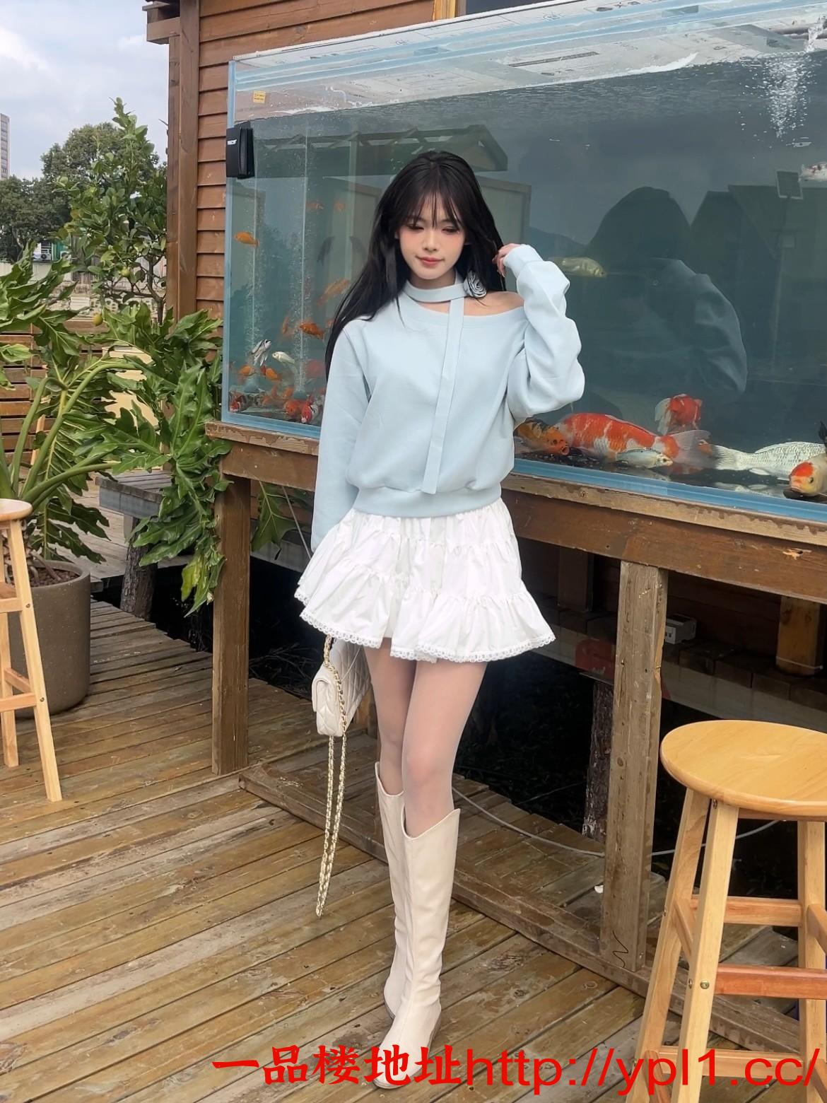 的小妹妹居然是白虎