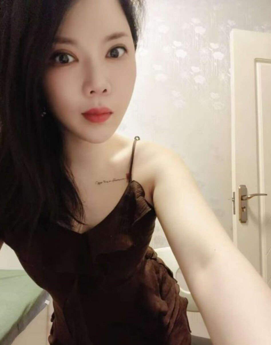 骚妇水很多